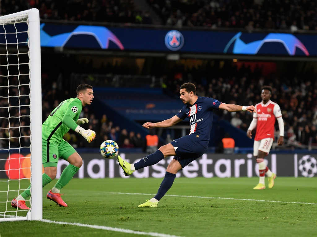 保持者是前 保持者是前